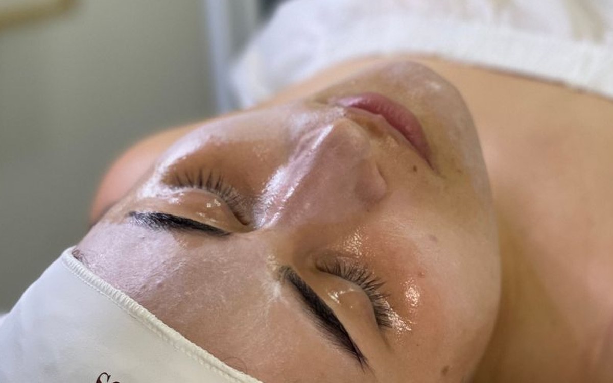 Θεραπεία peeling προσώπου BioRePeel